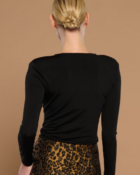 Top Black Lea