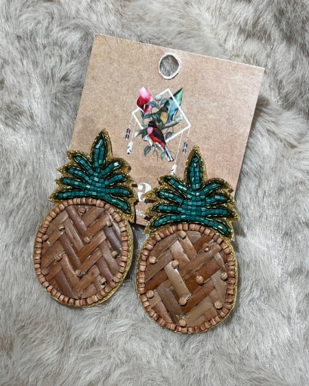Pendientes piñas